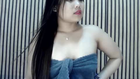 Snapshot of urpinaycutie chatting on February 20, 2025, 10:37 pm urpinaycutie online show from February 20, 2025, 10:37 pm