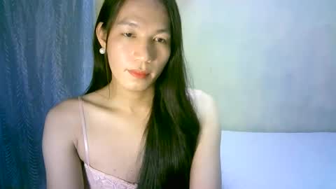 Snapshot of urpinaylovelyjuliaxxx chatting on January 6, 2025, 12:57 pm queen julia not into CHEAPGUY online show from January 6, 2025, 12:57 pm