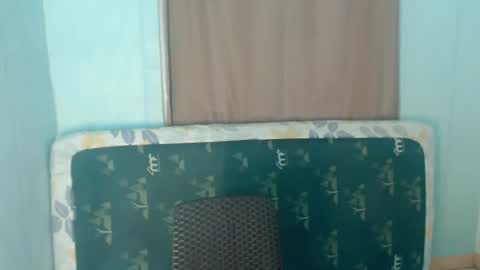 Snapshot of urpinaymica69 chatting on December 28, 2024, 4:30 am mica online show from December 28, 2024, 4:30 am