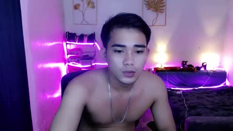 urpinoy_cummer online show from December 20, 2025, 1:40 pm