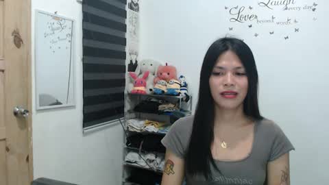 hi im kim online show from December 29, 2024, 3:46 pm