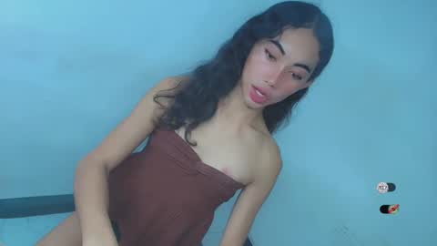 urpretty_mistake online show from February 10, 2026, 4:33 pm