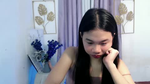 JUST CALL ME LLANA online show from December 22, 2025, 10:56 am