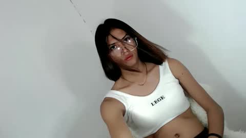 Snapshot of ursexy_diamondcum chatting on February 16, 2026, 8:54 am RAZ online show from February 16, 2026, 8:54 am