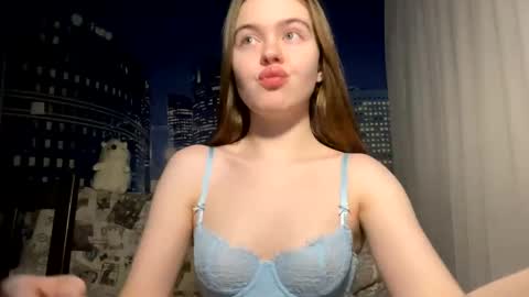 Hannah online show from March 2, 2025, 12:09 am