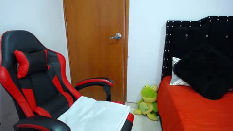 Snapshot of ursulawhite69 chatting on September 9, 2025, 4:06 pm Eveling Blanco online show from September 9, 2025, 4:06 pm