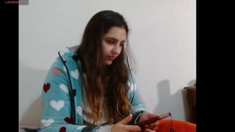 ursumi1 online show from March 6, 2025, 5:33 pm