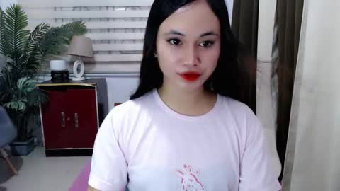 Snapshot of ursweet_athisa18 chatting on December 16, 2025, 1:05 pm Athisa online show from December 16, 2025, 1:05 pm