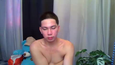 ursweet_jade online show from April 7, 2026, 7:20 am