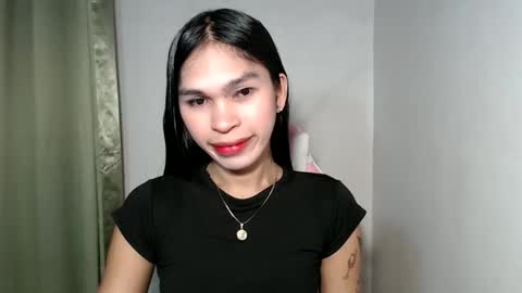 ursweet_zeviixx online show from November 9, 2025, 8:45 am