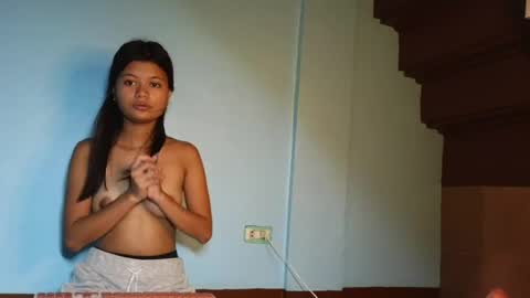 Snapshot of ursweetereca18 chatting on July 18, 2026, 3:27 pm ERECA online show from July 18, 2026, 3:27 pm