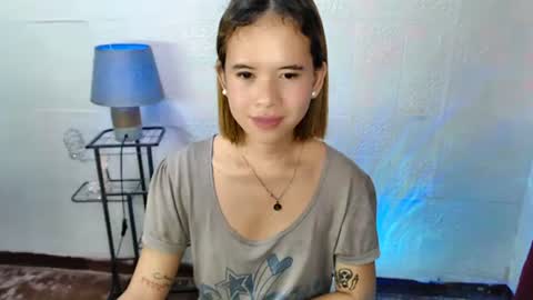 hello your sweetgirl thallea  online show from February 6, 2025, 2:37 pm