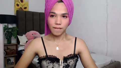 CHESCA online show from January 4, 2025, 3:18 am