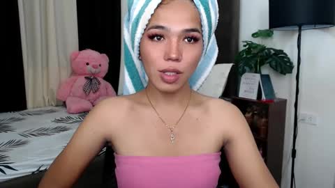 CHESCA online show from February 12, 2025, 9:42 am
