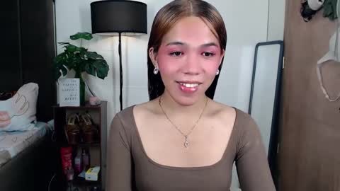 CHESCA online show from February 24, 2025, 3:12 am