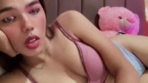 CHESCA online show from September 17, 2025, 5:20 am