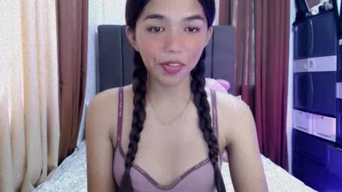 CHESCA online show from September 17, 2025, 11:50 pm