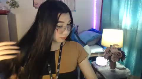 Ashley Kate Mateo Gray online show from December 4, 2024, 10:24 am