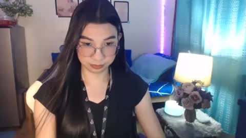 Ashley Kate Mateo Gray online show from December 19, 2024, 12:56 pm