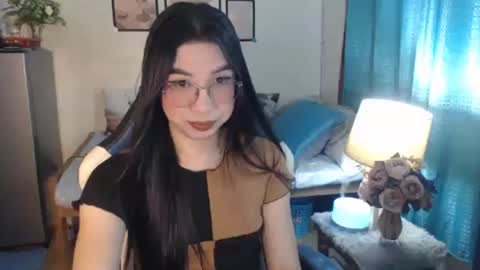 Ashley Kate Mateo Gray online show from February 20, 2025, 7:45 am