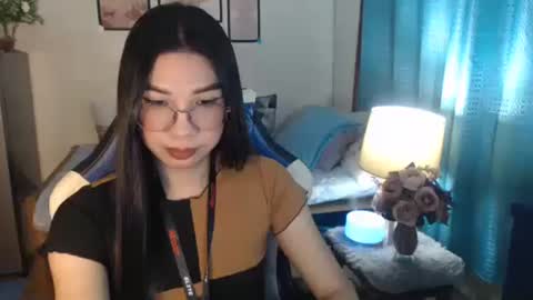 Ashley Kate Mateo Gray online show from February 28, 2025, 2:31 pm