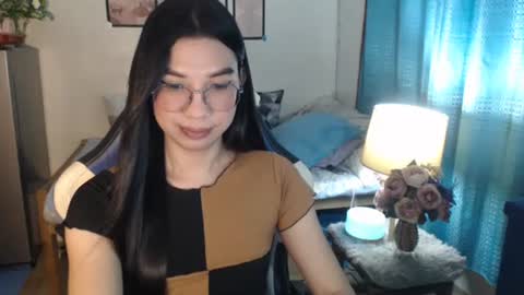 Ashley Kate Mateo Gray online show from March 3, 2025, 1:31 pm