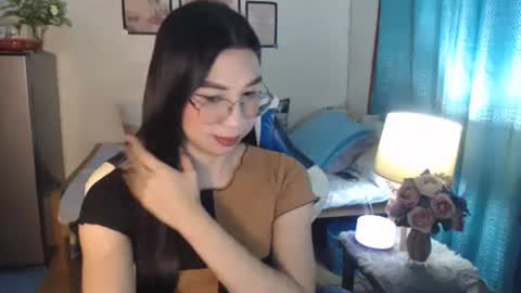 Ashley Kate Mateo Gray online show from March 5, 2025, 11:28 am