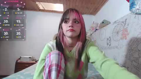 Snapshot of uryukim_ chatting on July 12, 2026, 4:20 pm uryukim_ online show from July 12, 2026, 4:20 pm