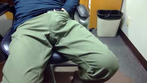 useemie online show from October 27, 2025, 7:07 pm