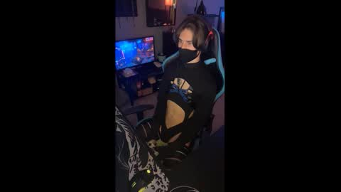 Snapshot of userofthings chatting on October 27, 2025, 10:03 pm Bartholomew Washington online show from October 27, 2025, 10:03 pm