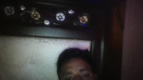 Snapshot of usman184 chatting on February 23, 2025, 8:06 am Mian184 online show from February 23, 2025, 8:06 am