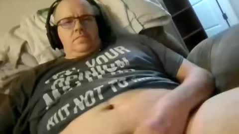 usstarr1 online show from October 28, 2025, 3:04 pm