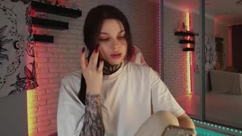 Eva online show from December 11, 2024, 8:50 pm