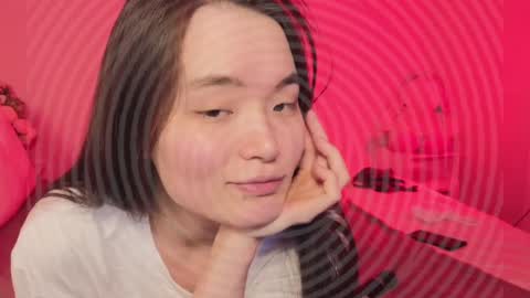 vivi online show from February 4, 2025, 7:33 pm