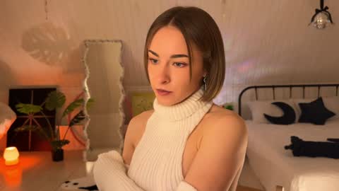 Anika On vacation online show from November 25, 2025, 5:13 pm