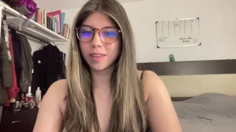 v3sperlynd online show from December 6, 2024, 3:19 am