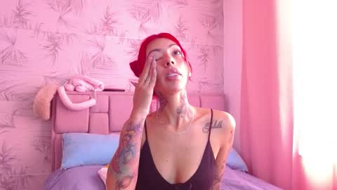 valentina online show from February 10, 2026, 1:37 pm