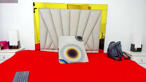 vahioleth  online show from November 6, 2025, 3:07 am