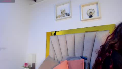 vahioleth  online show from March 21, 2026, 8:19 am