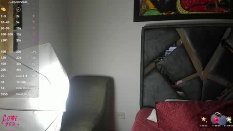 Vahiolet smith online show from November 11, 2025, 3:39 am