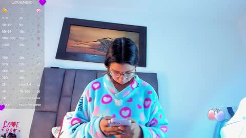 Vahiolet smith online show from February 14, 2026, 3:14 am