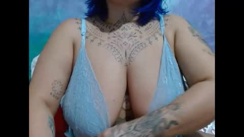 Snapshot of vaholiver chatting on December 27, 2024, 2:58 am Vah Oliver online show from December 27, 2024, 2:58 am