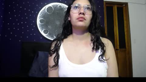 Vainilla online show from December 22, 2025, 2:08 am