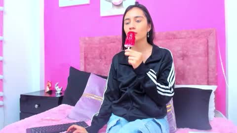 Snapshot of vaioletcooper chatting on March 3, 2026, 4:13 pm VaiolletCooper online show from March 3, 2026, 4:13 pm