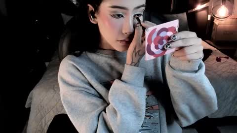 Snapshot of vaiolethsan chatting on February 2, 2026, 9:13 pm Vaioleth online show from February 2, 2026, 9:13 pm