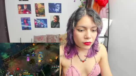 Vaiolet1314 online show from May 27, 2026, 6:43 am