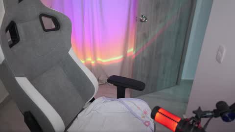 Snapshot of valecute01 chatting on October 2, 2025, 3:02 am valecute01 online show from October 2, 2025, 3:02 am