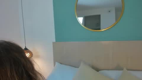 Snapshot of valen_grace_ chatting on January 12, 2026, 1:27 pm V AL E N online show from January 12, 2026, 1:27 pm