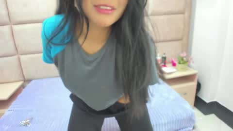 valen lopeez online show from May 8, 2026, 5:35 am