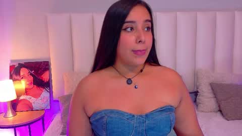 Snapshot of valen_scott_ chatting on July 6, 2026, 12:46 pm Valen Scott online show from July 6, 2026, 12:46 pm